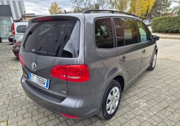 Volkswagen Touran II 1.6 TDI 105KM 2012 Volkswagen Touran 1.6 TDI 7 FOTELI Zero Rdzy Bardzo zadbany 1.6 Diesel, zdjęcie 4