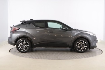 Toyota C-HR I Crossover 1.8 Hybrid 122KM 2017 Toyota C-HR 1.8 Hybrid, Salon Polska, Serwis ASO, zdjęcie 5