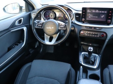 Kia Ceed III Kombi Facelifting 1.5 T-GDI 160KM 2022 Kia Ceed 1.5 T-GDI, Salon Polska, 1. Właściciel, zdjęcie 6