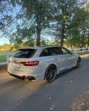 Audi A4 B9 RS4 Avant Facelifting 2.9 TFSI 450KM 2023 Audi RS4 Avant Audi RS4 Avant Avant quattro tiptronic 2.9 Benzyna 450KM, zdjęcie 10