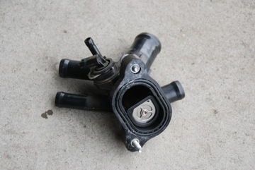 Корпус термостата 12641073 ASTRA K V 1.4 TURBO