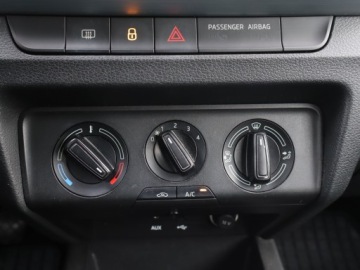 Skoda Fabia III Kombi 1.2 TSI 90KM 2015 Skoda Fabia 1.2 TSI, Salon Polska, Serwis ASO, zdjęcie 14