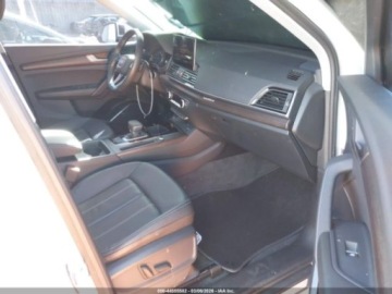 Audi Q5 II 2024 Audi Q5 PREMIUM 40 TFSI QUATTRO S TRONIC, 2024r., 4x4, 2.0L 2.0 Hybryda, zdjęcie 8