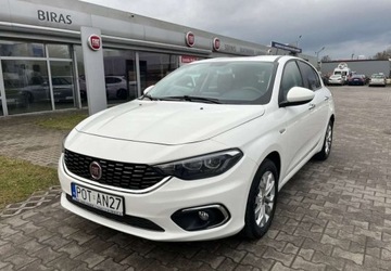 Fiat Tipo II Hatchback 1.6 MultiJet 120KM 2020 Fiat Tipo Fiat Tipo 1.6 MultiJet DCT Lounge