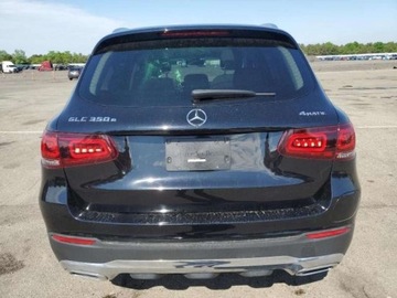 Mercedes GLC C253 2020 Mercedes-Benz GLC 2020, 2.0L, 4x4, HYBRID, od ubezpieczalni 2.0 Hybryda, zdjęcie 1