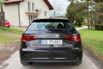 Audi A3 8V Hatchback 3d 1.2 TFSI 110KM 2015 Audi A3 Sportback Audi A3 Sportback 1.2 TFSI Attraction S tronic 1.2 110KM, zdjęcie 8