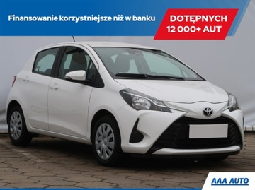 Toyota Yaris III Hatchback 5d Facelifting 2017 1.5 Dual VVT-iE 111KM 2020 Toyota Yaris 1.5 Dual VVT-i, Salon Polska