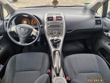 Toyota Auris I Hatchback 5d Facelifting 2.0 D-4D DPF 126KM 2009 Toyota Auris 2.0 D D-4D Soul Zarejestrowana Ladna 2.0 Diesel 126KM, zdjęcie 17