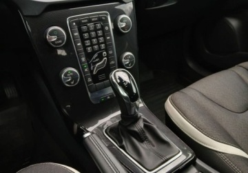 Volvo V40 II Hatchback Facelifting 1.5 T3 152KM 2019 Volvo V40 V40 Drive-E Dynamic Edition Vat Marza Salon PL 1 wl., zdjęcie 19