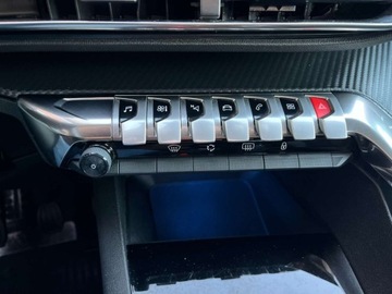 Peugeot 3008 II Crossover Facelifting  1.5 BlueHDi 130KM 2021 Peugeot 3008 1.5 diesel 130 KM 6 biegow salon Polska bezwypadkowy zam, zdjęcie 13