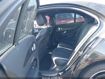 Mercedes Klasa E W213 2022 Mercedes-Benz Klasa E 350 2022 2.0l 2.0 Benzyna 255KM, zdjęcie 12