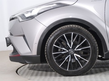 Toyota C-HR I Crossover 1.8 Hybrid 122KM 2018 Toyota C-HR 1.8 Hybrid, Salon Polska, Automat, zdjęcie 13