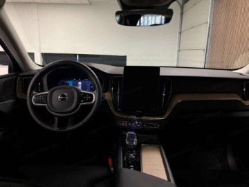 Volvo XC60 II 2026 VOLVO XC60 B5 AWD Ultra Dark Suv 2.0 (264KM) 2026, zdjęcie 7