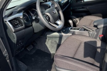 Toyota Hilux VIII Podwójna kabina Facelifting 2024 2.8 D-4D 204KM 2026 TOYOTA HiLux Double Cab Executive 4x4 aut 2.8 204KM 2026, zdjęcie 5