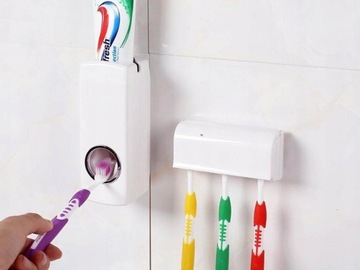 ДОЗАТОР ЗУБНОЙ ПАСТЫ 2 В 1 ДЕРЖАТЕЛЬ ЩЕТКИ