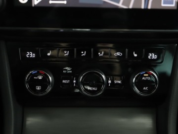 Skoda Superb III Kombi Facelifting 2.0 TDI SCR 200KM 2022 Skoda Superb Combi 2.0 TDI 200 KM Style DSG FV 23%, zdjęcie 21