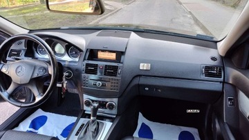 Mercedes Klasa C W204 Kombi T204 1.8 250 CGI BlueEFFICIENCY 204KM 2010 Mercedes-Benz Klasa C Mercedes C 250 CGI Automat Zamiana 1.8 Benzyna 204KM, zdjęcie 9