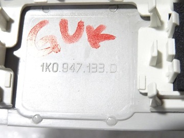 LAMPA OSVĚTLENÍ KABINY PŘEDNÍ VW GOLF V 5 KOMBI JETTA 1K0947133D