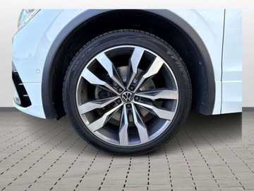 Volkswagen Tiguan II 2022 Volkswagen Tiguan TSI Plug-In Hybrid 245KM R-Line DCC LED Matrix Panora, zdjęcie 8