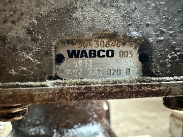 Kompresor Sprężarka Powietrza 1 tłokowa Iveco Stralis 504308489 4123520200