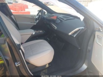 BMW iX SUV M 105 kWh 619KM 2024 BMW iX M60 2024 Elektryczny 619KM, zdjęcie 6