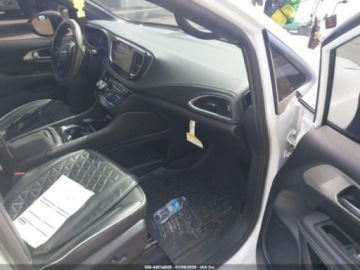 Chrysler Pacifica II 2023 Chrysler Pacifica Hybrid Limited 2023 3.6 Hybryda 287KM, zdjęcie 14