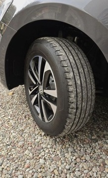 Volkswagen Touran III 2.0 TDI 150KM 2020 Volkswagen Touran 2,0 TDI 150 KM NAVI Full LED automat 7 osob OPLACONY, zdjęcie 13