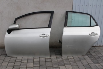 DRZWI LEWY TYŁ AURIS I E15 KOLOR 1C0 ORYGINAŁ