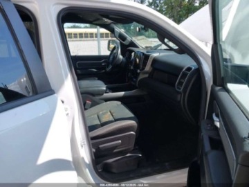  RAM 1500 Big Horn 57 Box 2021 5.7l 5.7 Benzyna 395KM, zdjęcie 9