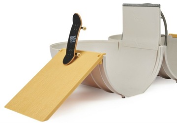 Tech Deck Rampa Set с Big Vert Wall и SkatePark + Bateboarding Barrier