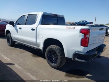 Chevrolet Silverado II 2021 Chevrolet Silverado 2021r., 4x4, 6.2L 6.2 Benzyna 420KM, zdjęcie 2