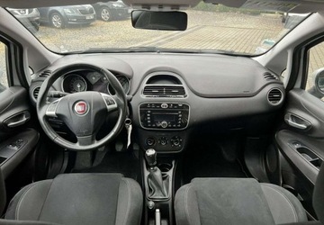 Fiat Punto Punto 2012 Hatchback 3d 1.2 8v 69KM 2015 Fiat Punto 2012 1,2 69KM Klimatyzacja Bluetooth 1.2 Benzyna 69KM, zdjęcie 9