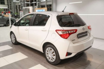 Toyota Yaris III Hatchback 5d Facelifting 1.0 VVT-i 69KM 2017 Toyota Yaris 1.0 Active Benzyna 69KM, zdjęcie 3