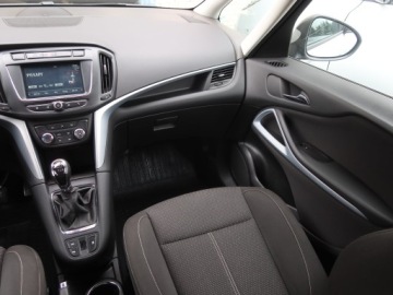 Opel Zafira C Tourer Facelifting 1.6 CDTI 120KM 2017 Opel Zafira 1.6 CDTI, Salon Polska, Serwis ASO, zdjęcie 7