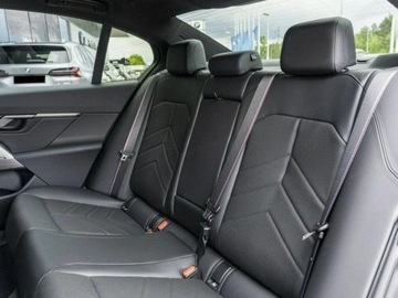 BMW Seria 5 G90-91 Touring 2.0 520d 197KM 2025 BMW Seria 5 520d xDrive Sport Sedan 2.0 (197KM) 2025, zdjęcie 15