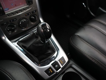 Opel Antara SUV Facelifting 2.2 CDTI ECOTEC 163KM 2012 Opel Antara 2.2 CDTI, Navi, Klima, Klimatronic, zdjęcie 12