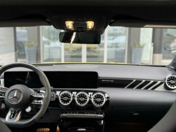 Mercedes Klasa A W177/V177 Hatchback AMG Facelifting 2.0 A35 306KM 2023 Mercedes-Benz Klasa A 35 AMG Night PakietPremium PlusPanoramaBurmester Sal, zdjęcie 14