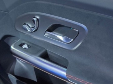 Mercedes GLB 2026 MERCEDES-BENZ GLB 250+ AMG Line Suv (272 KM) 2026, zdjęcie 11