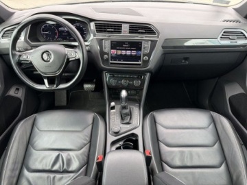 Volkswagen Tiguan II SUV 2.0 TDI 190KM 2016 Volkswagen Tiguan Highline Pakiet R-line Kamery 360 Pamiec foteli LED TOP, zdjęcie 19