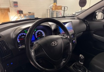 Hyundai i30 I CW Facelifting 1.4 DOHC 109KM 2012 Hyundai i30 wszystko dzial navipelna ele 1.4 Benzyna 109KM, zdjęcie 8