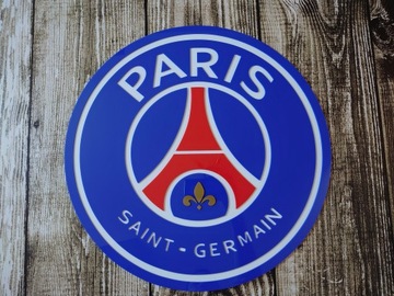 PSG Club Herb на стене - идеальный гаджет для дня подарка на день рождения
