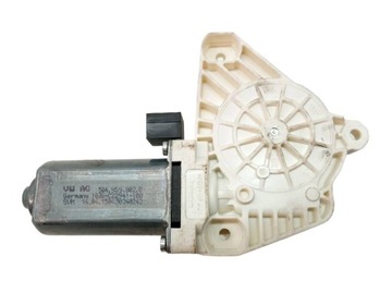 MOTOREK OKNO PRAVÝ PŘEDNÍ 5Q4959802B VOLKSWAGEN PASSAT VIII (2014- ) B8