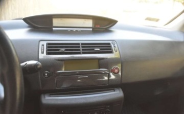 Citroen C4 I Hatchback 1.6 HDi 110KM 2008 Citroen C4 Citroen C4 HDi 110 FAP Tendance 1.6 Diesel 109KM, zdjęcie 10