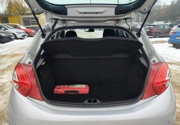 Peugeot 208 I Hatchback 3d 1.0 VTI 68KM 2014 Peugeot 208 Tylko 91.000km Bogata wersja Benzyna 68KM, zdjęcie 15