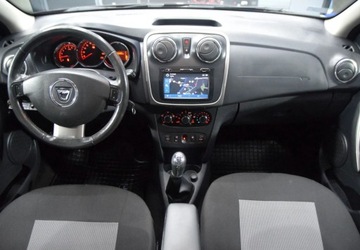 Dacia Sandero II Stepway TCe  90KM 2016 Dacia Sandero 0.9 Benzyna_ 90KM_Klimatyzacja_Nawigacja_ Benzyna 90KM, zdjęcie 10