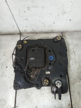 i952 ZBIORNIK ADBLUE OPEL CROSSLAND X 9810883580