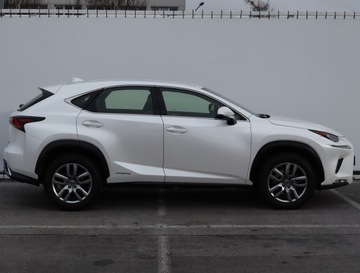 Lexus NX I SUV Facelifting 300h 197KM 2019 Lexus NX 300h, Salon Polska, Serwis ASO, 4X4, zdjęcie 5