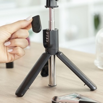 Светодиодный штатив и пульт дистанционного управления InnovaGoods Selfie Stick 3 в 1