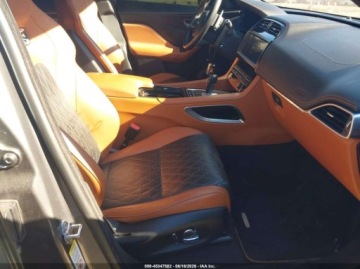 Jaguar F-Pace SVR 5.0 V8 550KM 2019 Jaguar F-Pace SVR 550 hp 5.0 Benzyna 550KM, zdjęcie 9