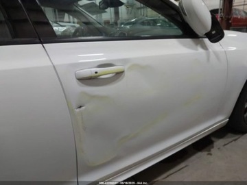 Chrysler 300C II 2022 Chrysler 300 TOURING L 2022, od ubezpieczalni 3.6 Benzyna 292KM, zdjęcie 8